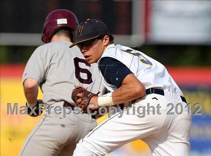 Thumbnail 2 in Kingston vs. Victor (NYSPHSAA Class AA Final) photogallery.