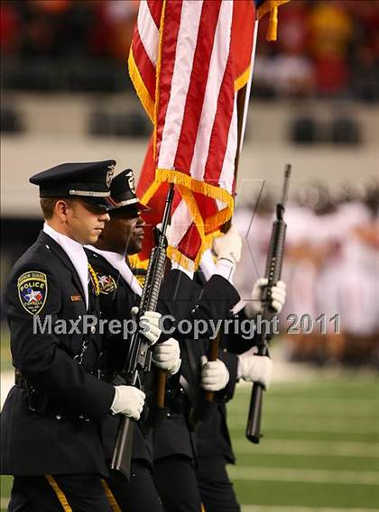 Thumbnail 2 in Duncanville vs. Coppell (5A Division 1 Region 1 Area Playoffs) photogallery.