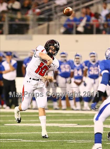 Thumbnail 1 in Duncanville vs. Coppell (5A Division 1 Region 1 Area Playoffs) photogallery.