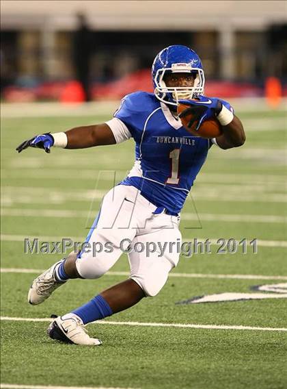 Thumbnail 3 in Duncanville vs. Coppell (5A Division 1 Region 1 Area Playoffs) photogallery.