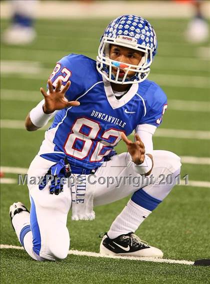 Thumbnail 1 in Duncanville vs. Coppell (5A Division 1 Region 1 Area Playoffs) photogallery.