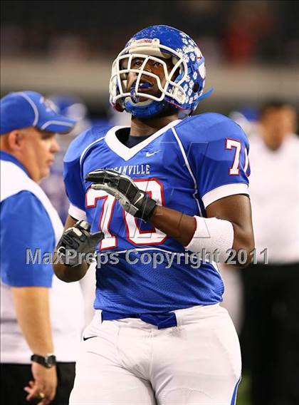 Thumbnail 2 in Duncanville vs. Coppell (5A Division 1 Region 1 Area Playoffs) photogallery.