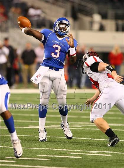 Thumbnail 2 in Duncanville vs. Coppell (5A Division 1 Region 1 Area Playoffs) photogallery.