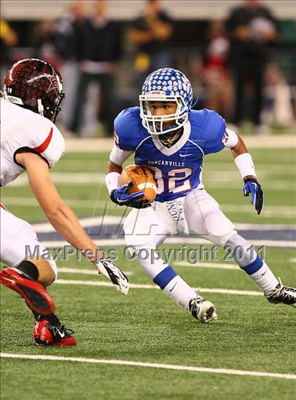 Thumbnail 1 in Duncanville vs. Coppell (5A Division 1 Region 1 Area Playoffs) photogallery.
