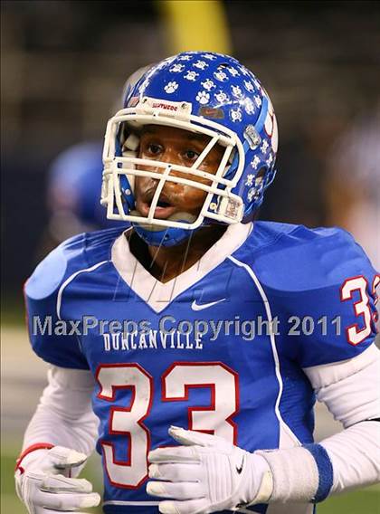 Thumbnail 3 in Duncanville vs. Coppell (5A Division 1 Region 1 Area Playoffs) photogallery.