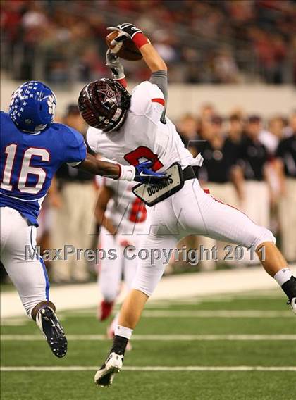 Thumbnail 2 in Duncanville vs. Coppell (5A Division 1 Region 1 Area Playoffs) photogallery.