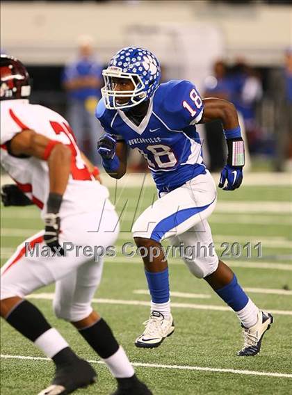 Thumbnail 2 in Duncanville vs. Coppell (5A Division 1 Region 1 Area Playoffs) photogallery.