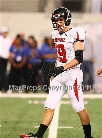 Thumbnail 3 in Duncanville vs. Coppell (5A Division 1 Region 1 Area Playoffs) photogallery.