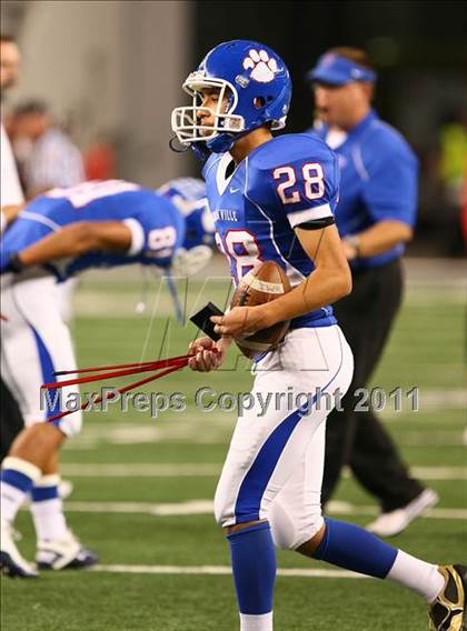 Thumbnail 1 in Duncanville vs. Coppell (5A Division 1 Region 1 Area Playoffs) photogallery.