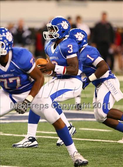 Thumbnail 1 in Duncanville vs. Coppell (5A Division 1 Region 1 Area Playoffs) photogallery.
