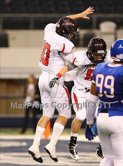 Thumbnail 2 in Duncanville vs. Coppell (5A Division 1 Region 1 Area Playoffs) photogallery.