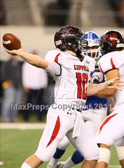 Thumbnail 1 in Duncanville vs. Coppell (5A Division 1 Region 1 Area Playoffs) photogallery.
