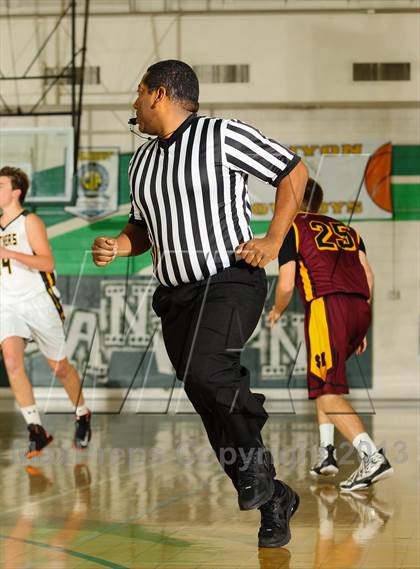 Thumbnail 2 in Newbury Park vs. Simi Valley (Canyon Classic) photogallery.
