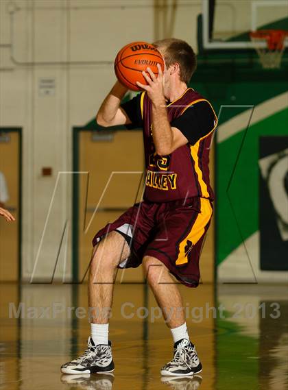 Thumbnail 1 in Newbury Park vs. Simi Valley (Canyon Classic) photogallery.