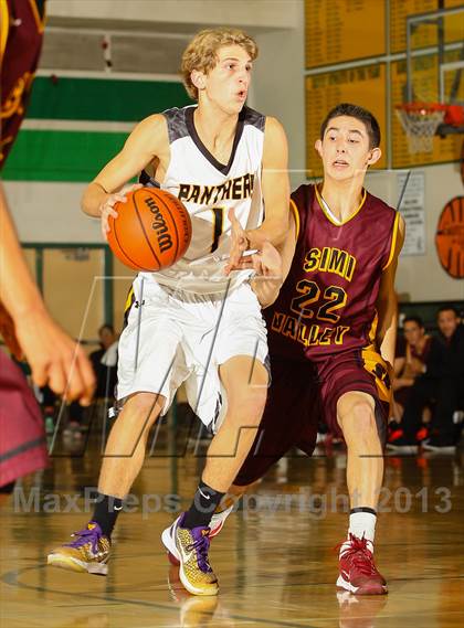 Thumbnail 2 in Newbury Park vs. Simi Valley (Canyon Classic) photogallery.