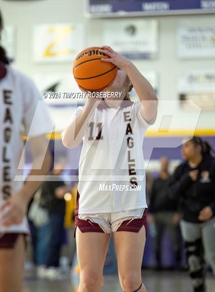 Thumbnail 2 in Maple Mountain vs. Central (Tarkanian Classic) photogallery.