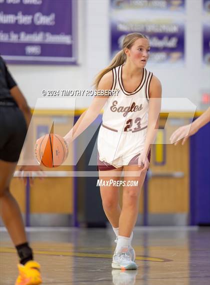 Thumbnail 2 in Maple Mountain vs. Central (Tarkanian Classic) photogallery.