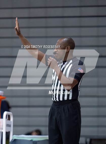 Thumbnail 2 in Maple Mountain vs. Central (Tarkanian Classic) photogallery.