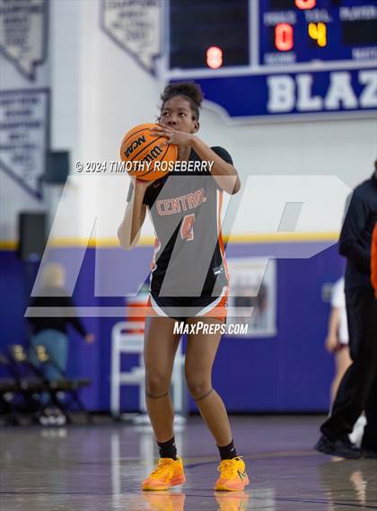 Thumbnail 3 in Maple Mountain vs. Central (Tarkanian Classic) photogallery.
