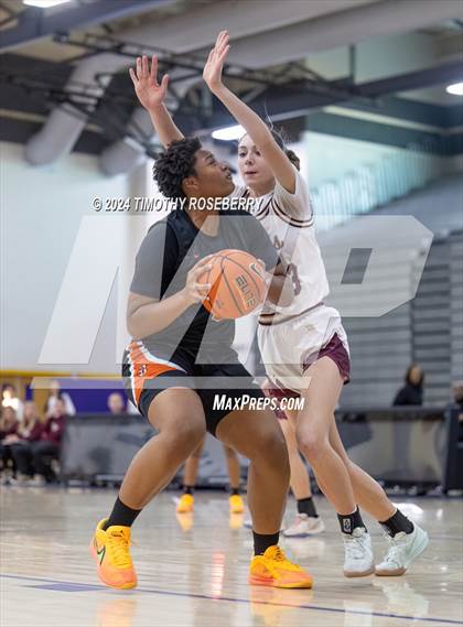 Thumbnail 1 in Maple Mountain vs. Central (Tarkanian Classic) photogallery.