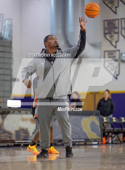 Thumbnail 3 in Maple Mountain vs. Central (Tarkanian Classic) photogallery.