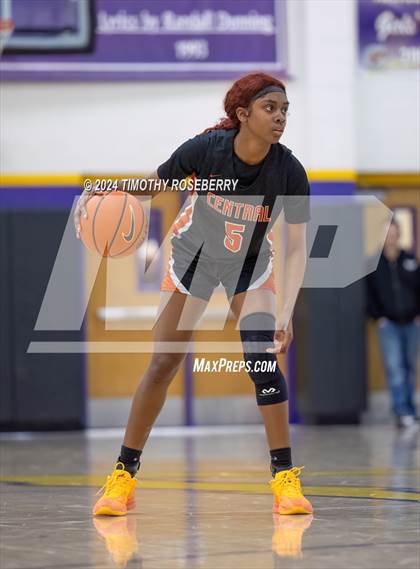 Thumbnail 2 in Maple Mountain vs. Central (Tarkanian Classic) photogallery.