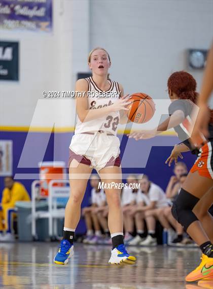 Thumbnail 3 in Maple Mountain vs. Central (Tarkanian Classic) photogallery.