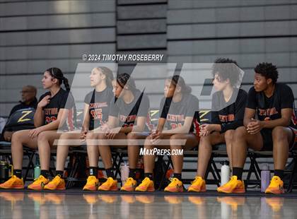 Thumbnail 2 in Maple Mountain vs. Central (Tarkanian Classic) photogallery.
