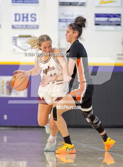 Thumbnail 3 in Maple Mountain vs. Central (Tarkanian Classic) photogallery.