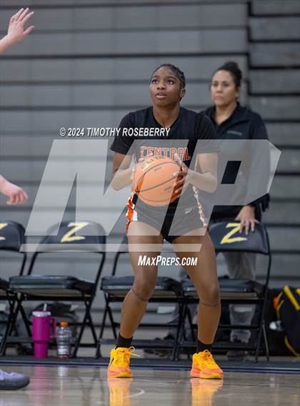Thumbnail 3 in Maple Mountain vs. Central (Tarkanian Classic) photogallery.
