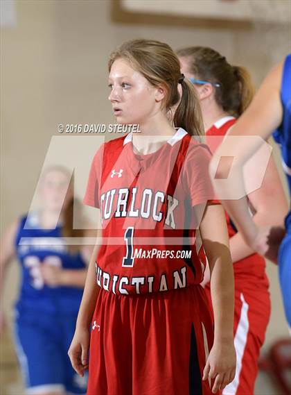 Thumbnail 2 in Turlock Christian vs. St. Vincent de Paul (Viking Classic) photogallery.