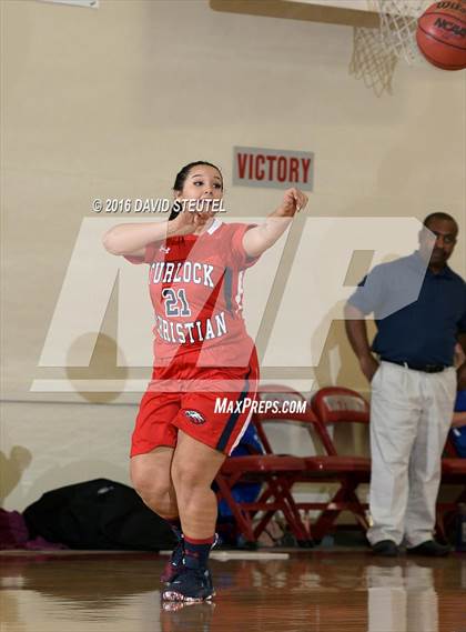 Thumbnail 1 in Turlock Christian vs. St. Vincent de Paul (Viking Classic) photogallery.