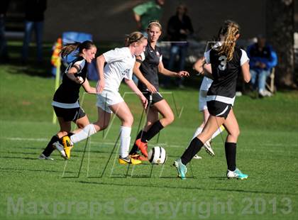 Thumbnail 3 in Mullen vs. Montrose (CHSAA 4A 2nd Round Playoff) photogallery.