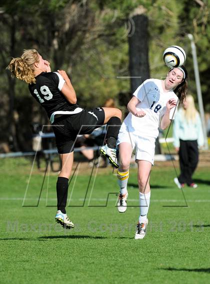 Thumbnail 1 in Mullen vs. Montrose (CHSAA 4A 2nd Round Playoff) photogallery.