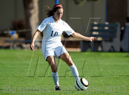 Thumbnail 2 in Mullen vs. Montrose (CHSAA 4A 2nd Round Playoff) photogallery.