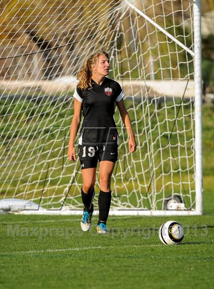 Thumbnail 3 in Mullen vs. Montrose (CHSAA 4A 2nd Round Playoff) photogallery.