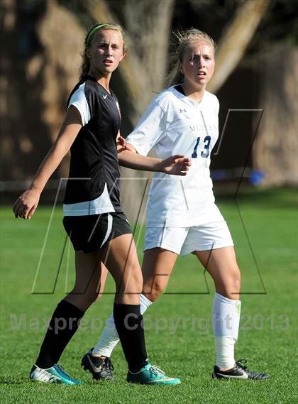 Thumbnail 3 in Mullen vs. Montrose (CHSAA 4A 2nd Round Playoff) photogallery.