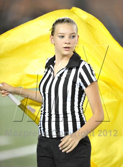 Thumbnail 2 in Highland Park vs. Aledo (Tom Landry Classic) photogallery.