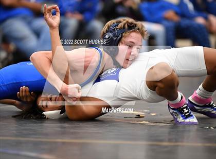 Thumbnail 2 in Wilson Central vs Lebanon (Mount Juliet) photogallery.