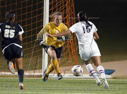 Thumbnail 2 in Cedar Ridge vs Hendrickson (UIL 5A Region 2 Regional Quarterfinal) photogallery.