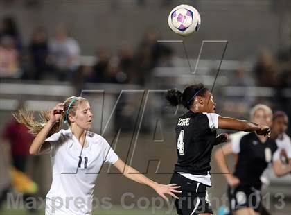 Thumbnail 2 in Cedar Ridge vs Hendrickson (UIL 5A Region 2 Regional Quarterfinal) photogallery.