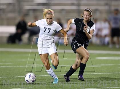 Thumbnail 3 in Cedar Ridge vs Hendrickson (UIL 5A Region 2 Regional Quarterfinal) photogallery.