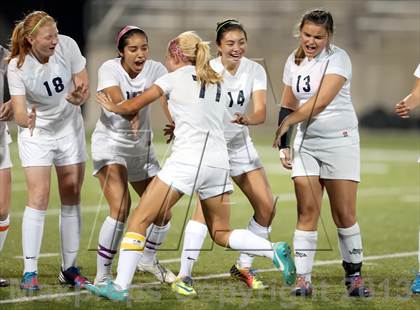 Thumbnail 2 in Cedar Ridge vs Hendrickson (UIL 5A Region 2 Regional Quarterfinal) photogallery.