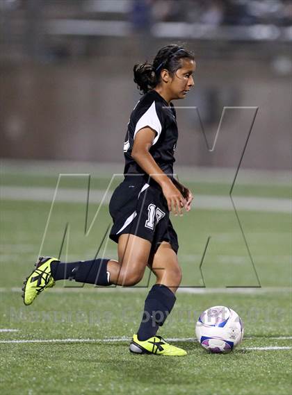 Thumbnail 2 in Cedar Ridge vs Hendrickson (UIL 5A Region 2 Regional Quarterfinal) photogallery.