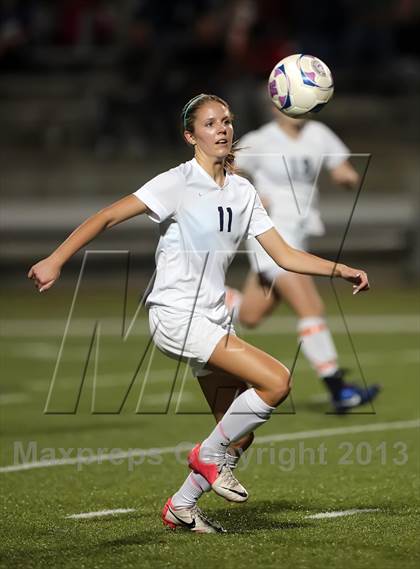 Thumbnail 3 in Cedar Ridge vs Hendrickson (UIL 5A Region 2 Regional Quarterfinal) photogallery.