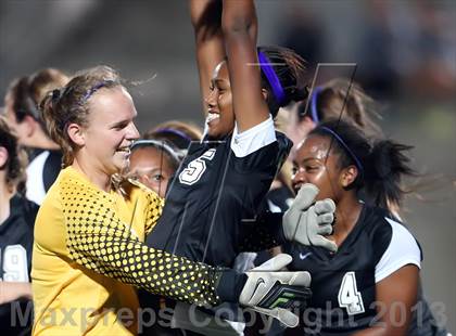 Thumbnail 3 in Cedar Ridge vs Hendrickson (UIL 5A Region 2 Regional Quarterfinal) photogallery.