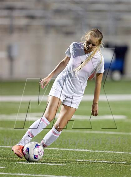 Thumbnail 1 in Cedar Ridge vs Hendrickson (UIL 5A Region 2 Regional Quarterfinal) photogallery.