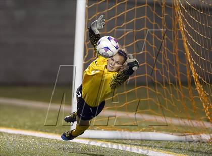 Thumbnail 3 in Cedar Ridge vs Hendrickson (UIL 5A Region 2 Regional Quarterfinal) photogallery.