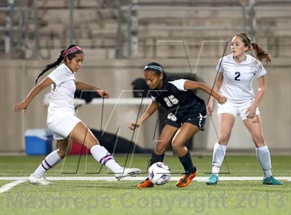 Thumbnail 3 in Cedar Ridge vs Hendrickson (UIL 5A Region 2 Regional Quarterfinal) photogallery.