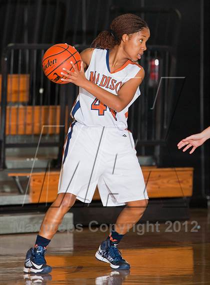 Thumbnail 2 in Cypress Creek vs. Madison (McDonald's Texas Invitational) photogallery.